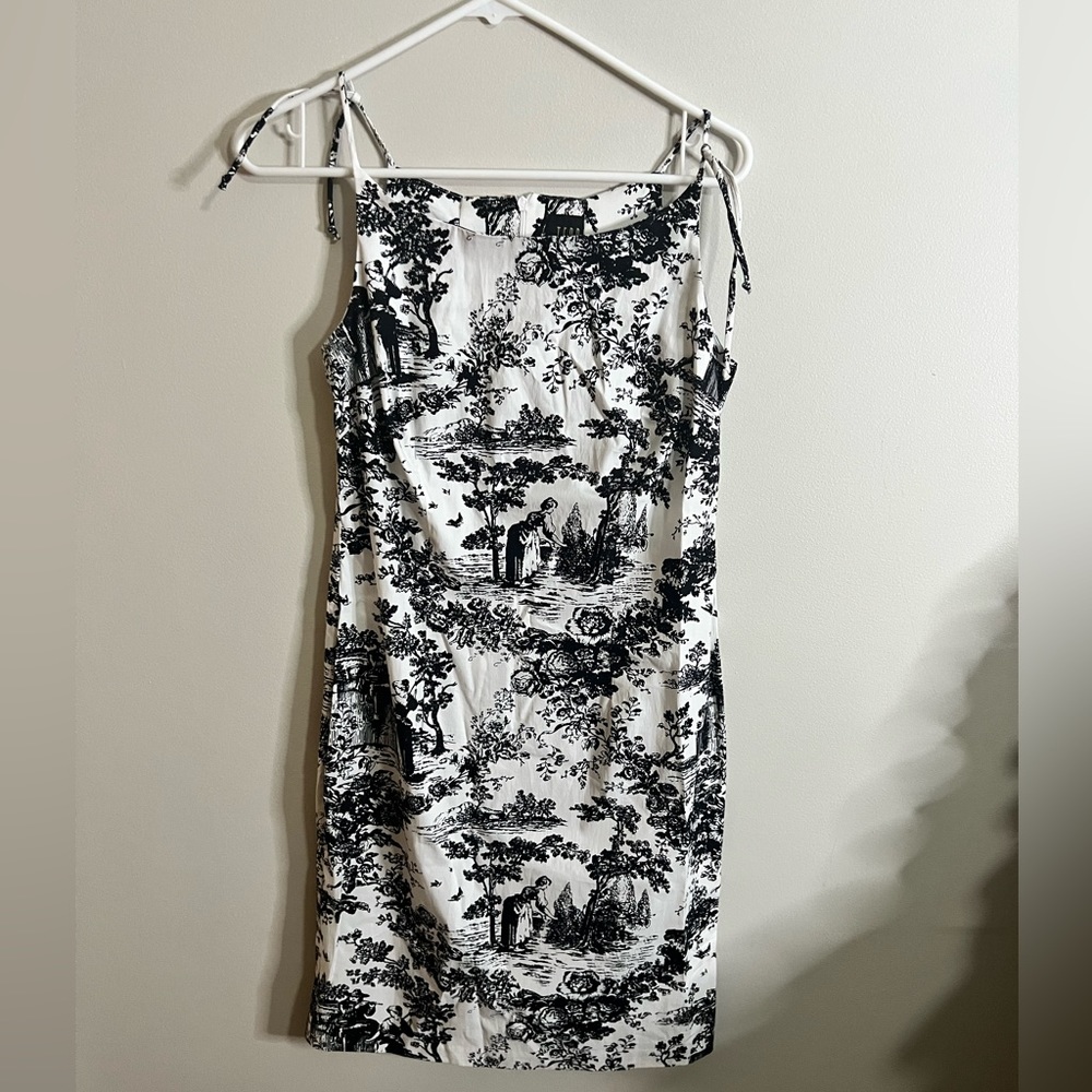 TEDDI mural, spaghetti strap dress